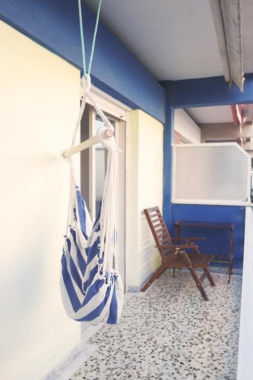 Holiday Apartment Sombrero Néa Péramos Esterno foto