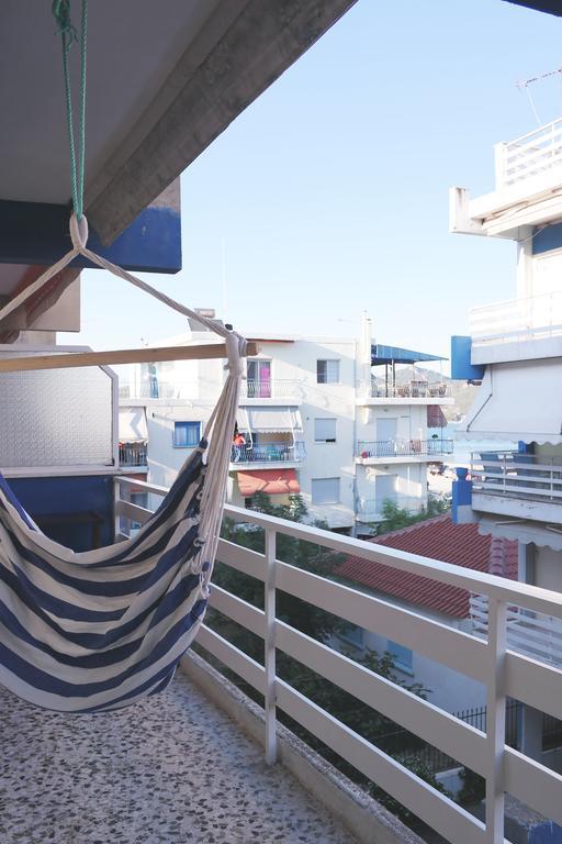 Holiday Apartment Sombrero Néa Péramos Esterno foto